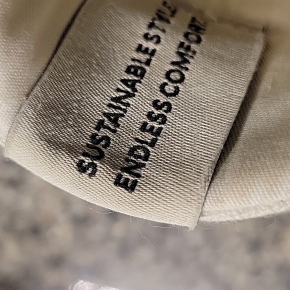 Cariuma OCA Women's Cream Canvas  Sneakers Size 6 Sustainable Organic, Gum Sole - Picture 8 of 8